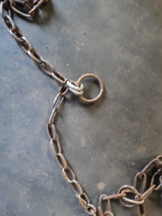 Продам длинную цепь (для животных)