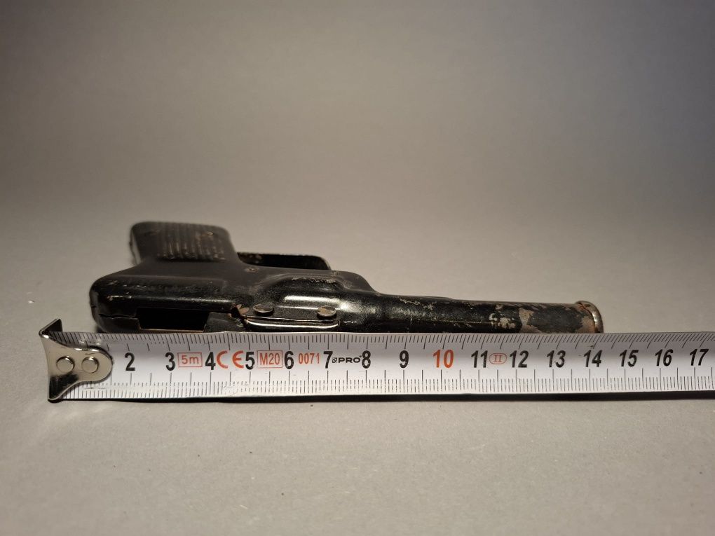 Zabawka pistolet prl