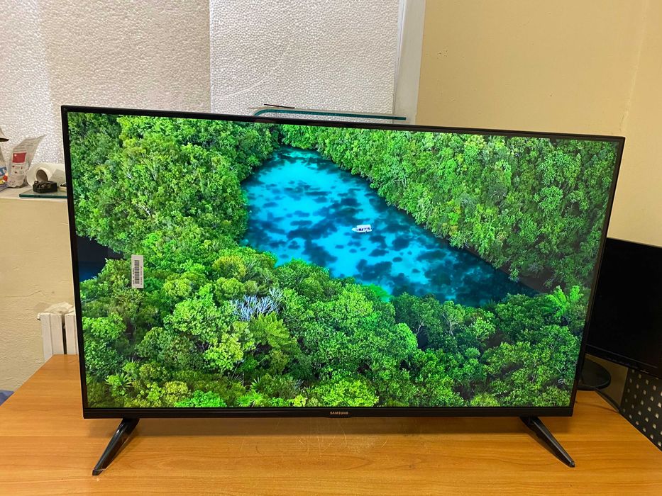 Телевизор Samsung 4К SmartTV 34' 2/16GB голос. пульт+САУНДБАР подарок