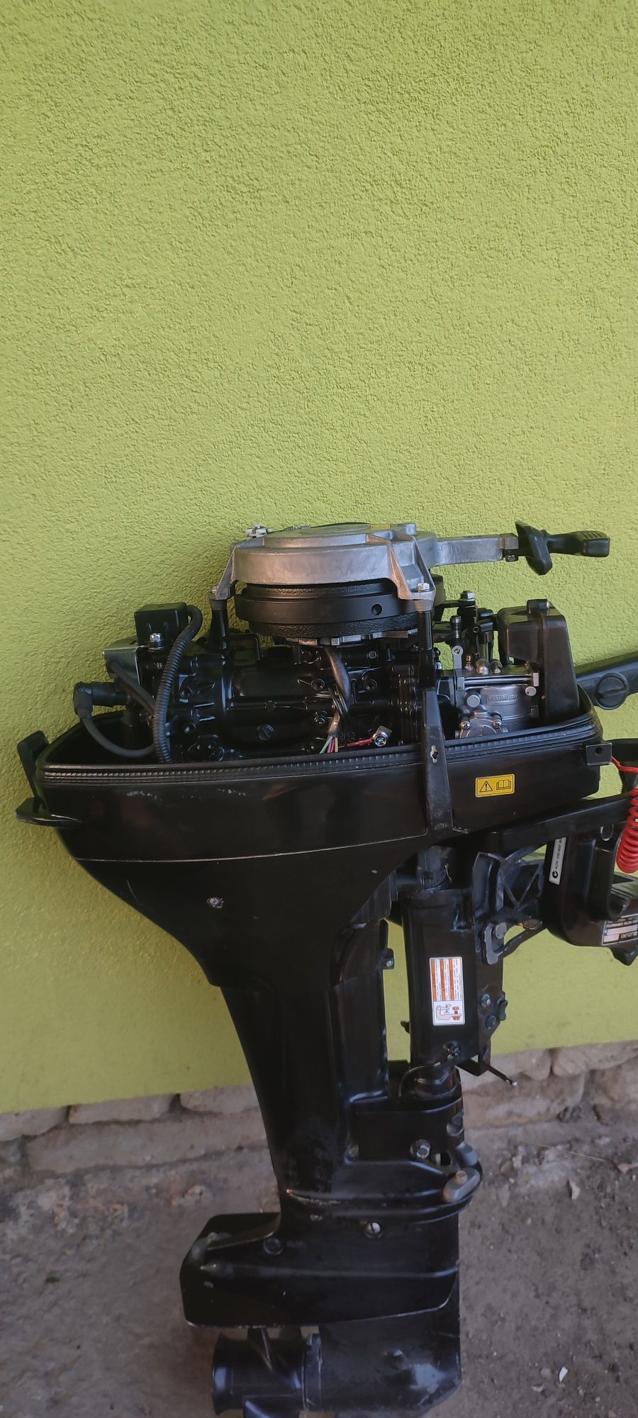 Продам лодочний мотор Suzuki 15