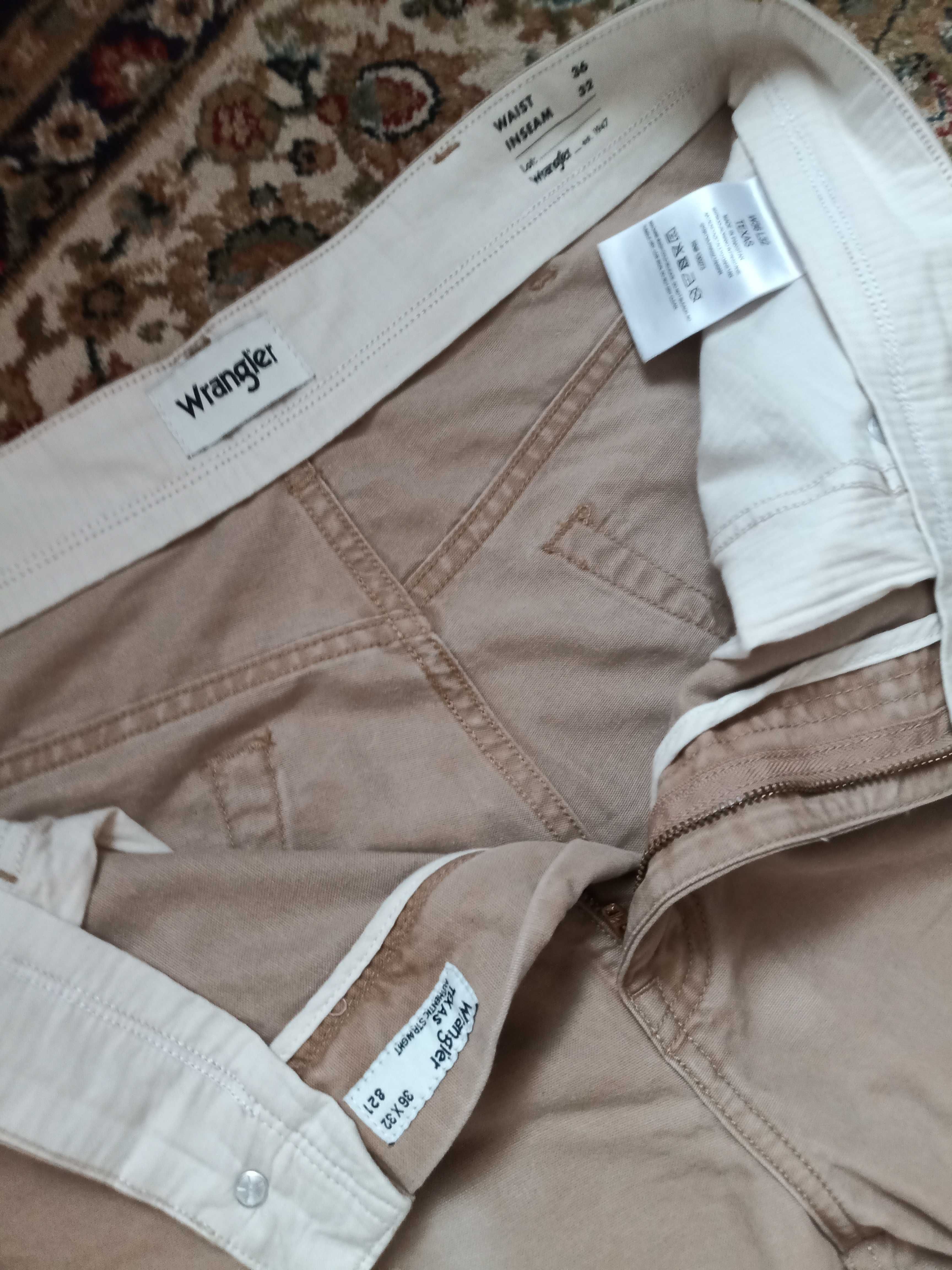 Wrangler - spodnie męskie, rozmiar 36/32