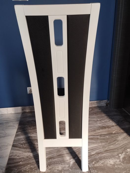 Krzesła do salonu, jadalni