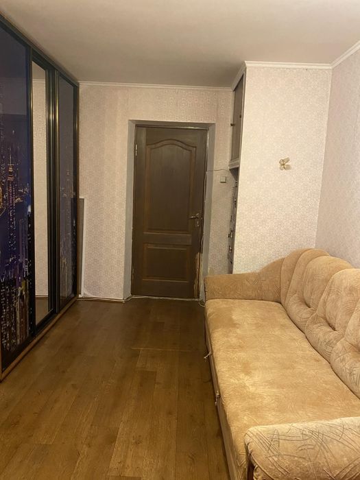 Продаж 2  кімнат в комун.квартирі, Шерстянка