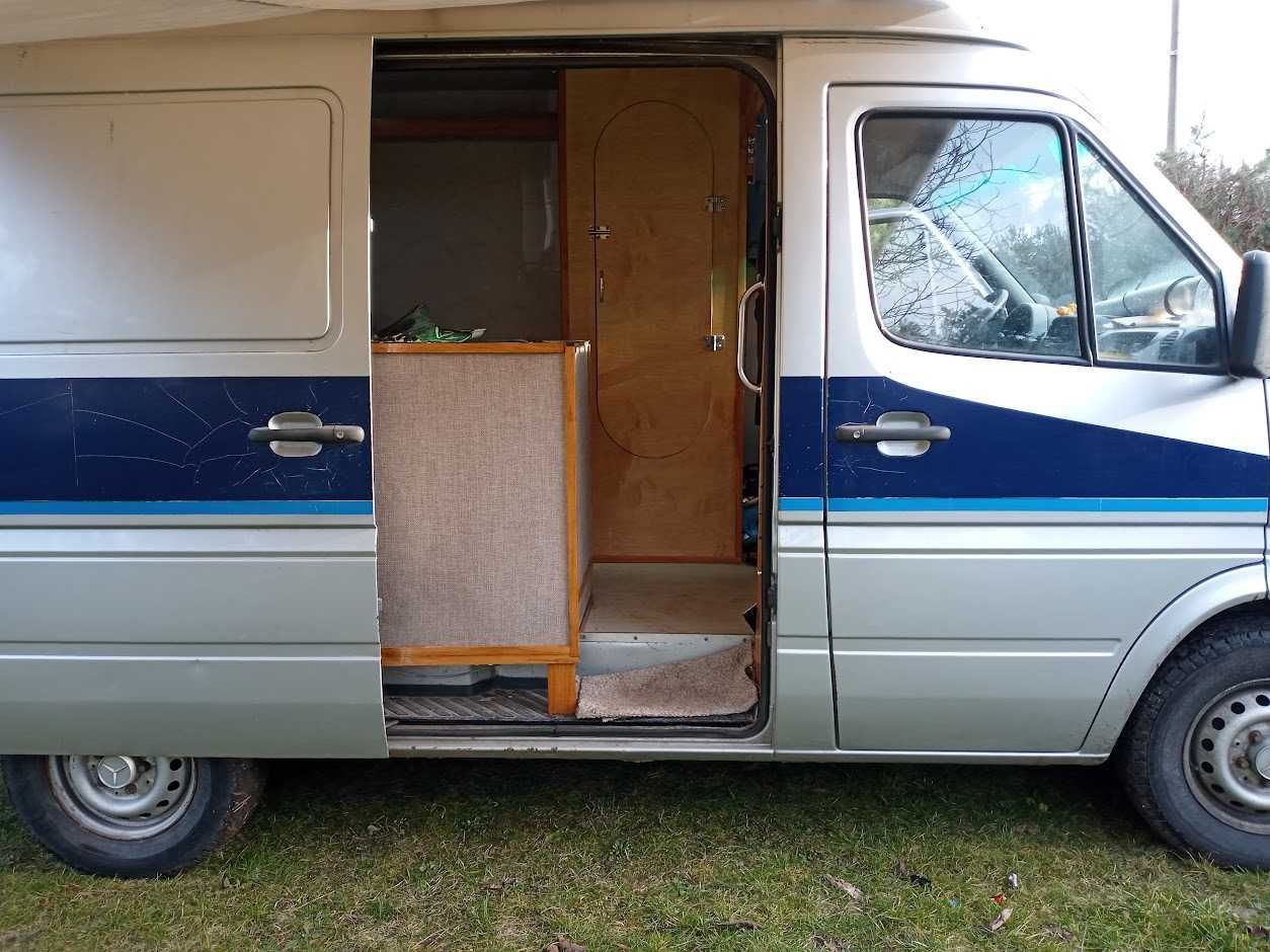 Mercedes Sprinter 211 CDI Kamper