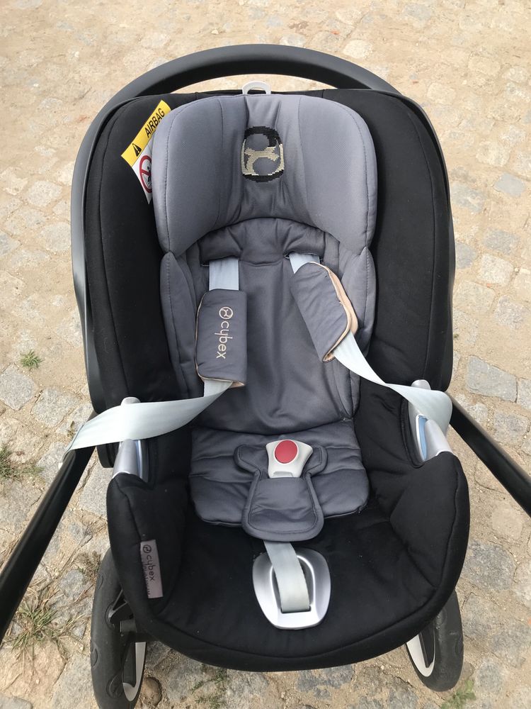 Carrinho bebe Cybex com cocky e base Isofix