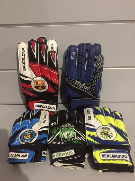 Вратарские футбольные перчатки Воротарські рукавиці 5,6,7,8,9
