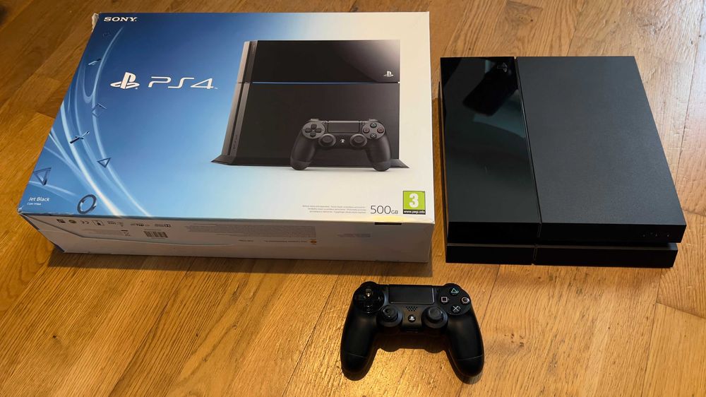 Konsola Sony PlayStation 4 500 GB + pad