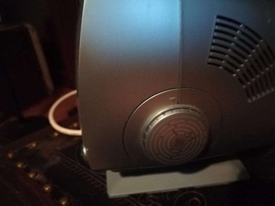 Televisão/Rádio portátil
