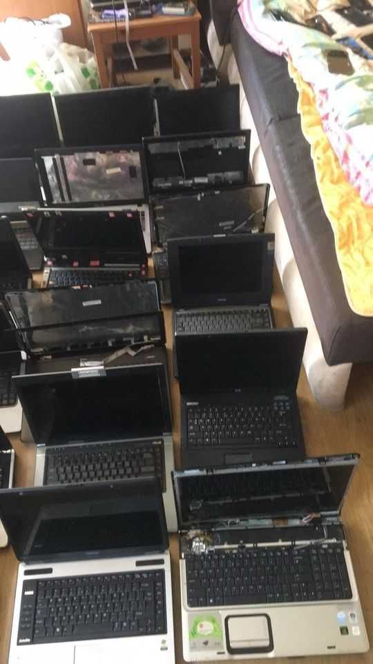 Sprzedam 17 Laptopów