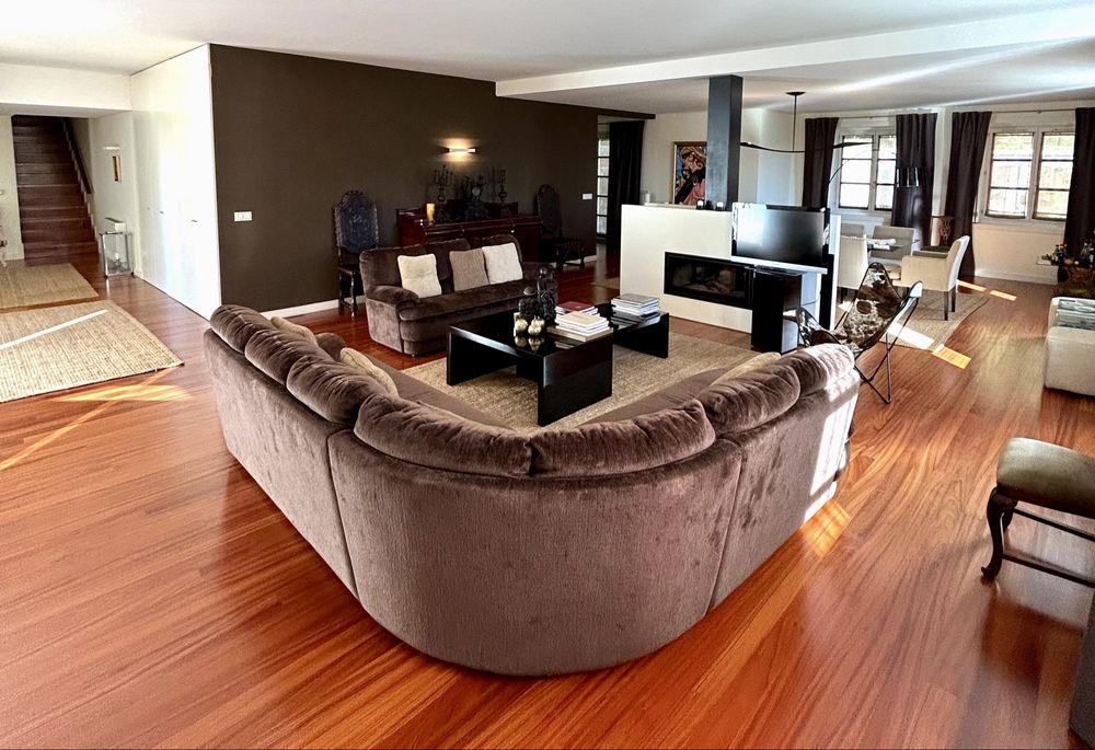 Conjunto de Sofás em bom estado