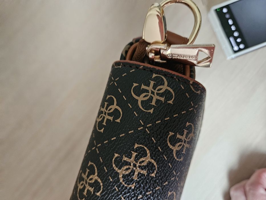 Damska torebka guess brazowa