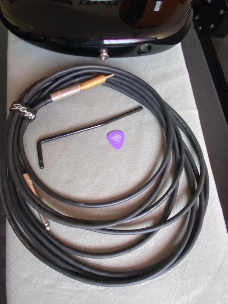 Guitarra eletrica JS100 ibanez em otimo estado
