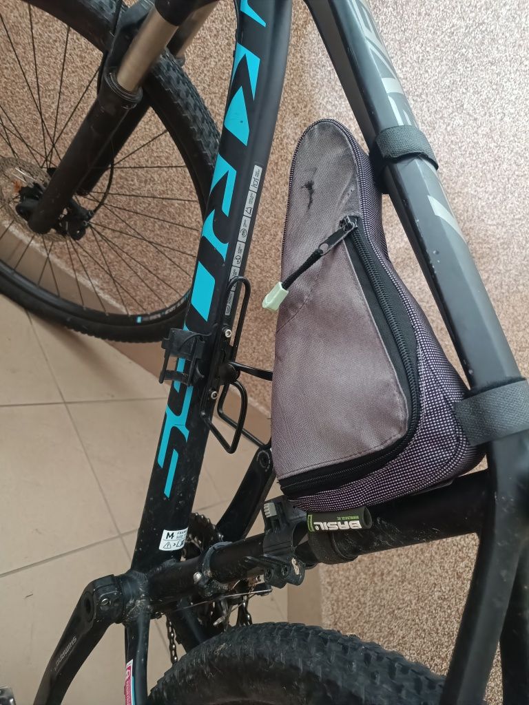 Kross level 7.0 szerokie opony rama M 19