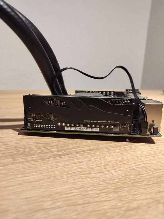 Материнська плата Asus Maximus VI Impact