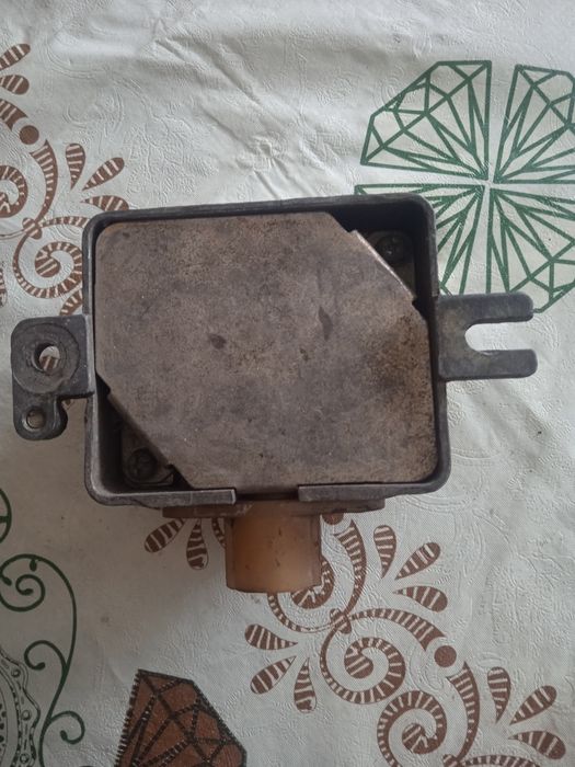 Реле зарядки РР 350 . 14 в.