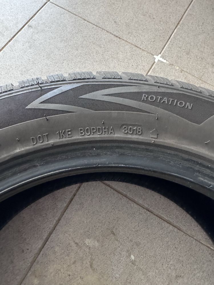 Pneus 205/55R16 94V mistos