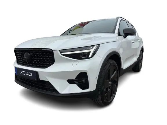 Volvo XC 40 Volvo XC 40, Plus Black Edition, LED, kamera 360, ALU 20!