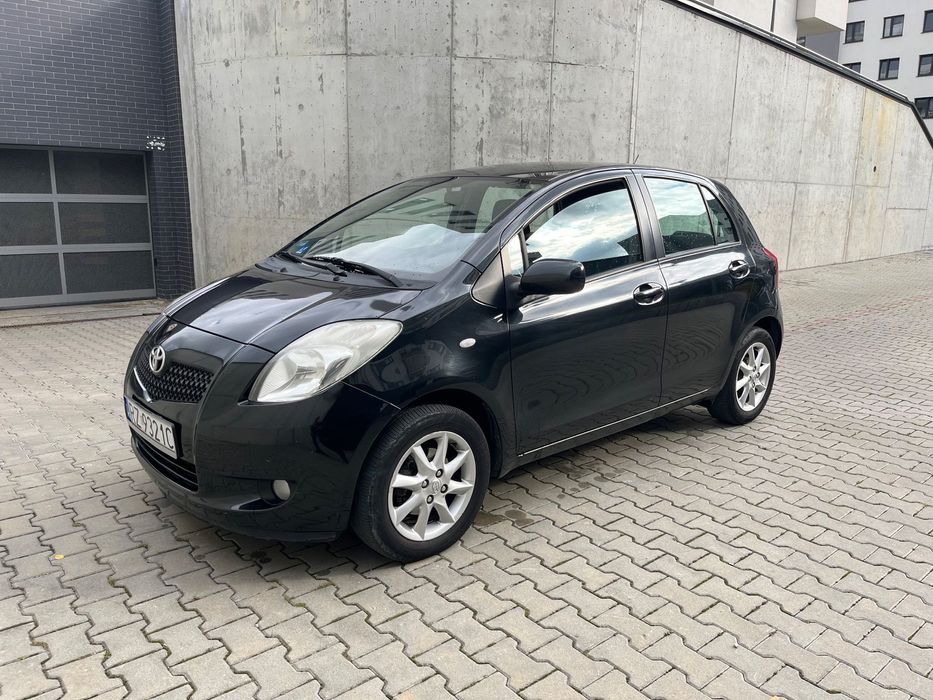 Toyota Yaris II 1.3 benzyna 2007r Klima Długie Opłaty