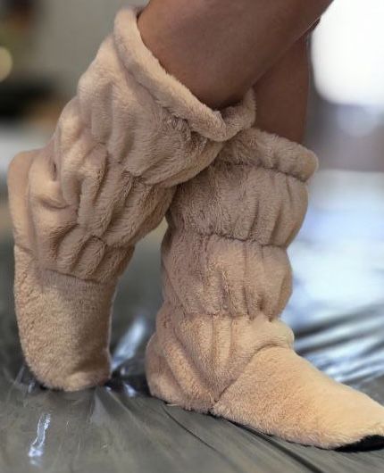 Мьякі пухнасті прдушки і сапожки , для себе і на подарунок