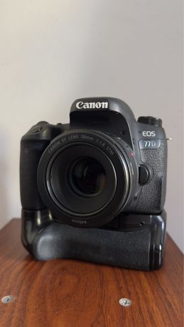 Canon 77D + 50mm 1.4