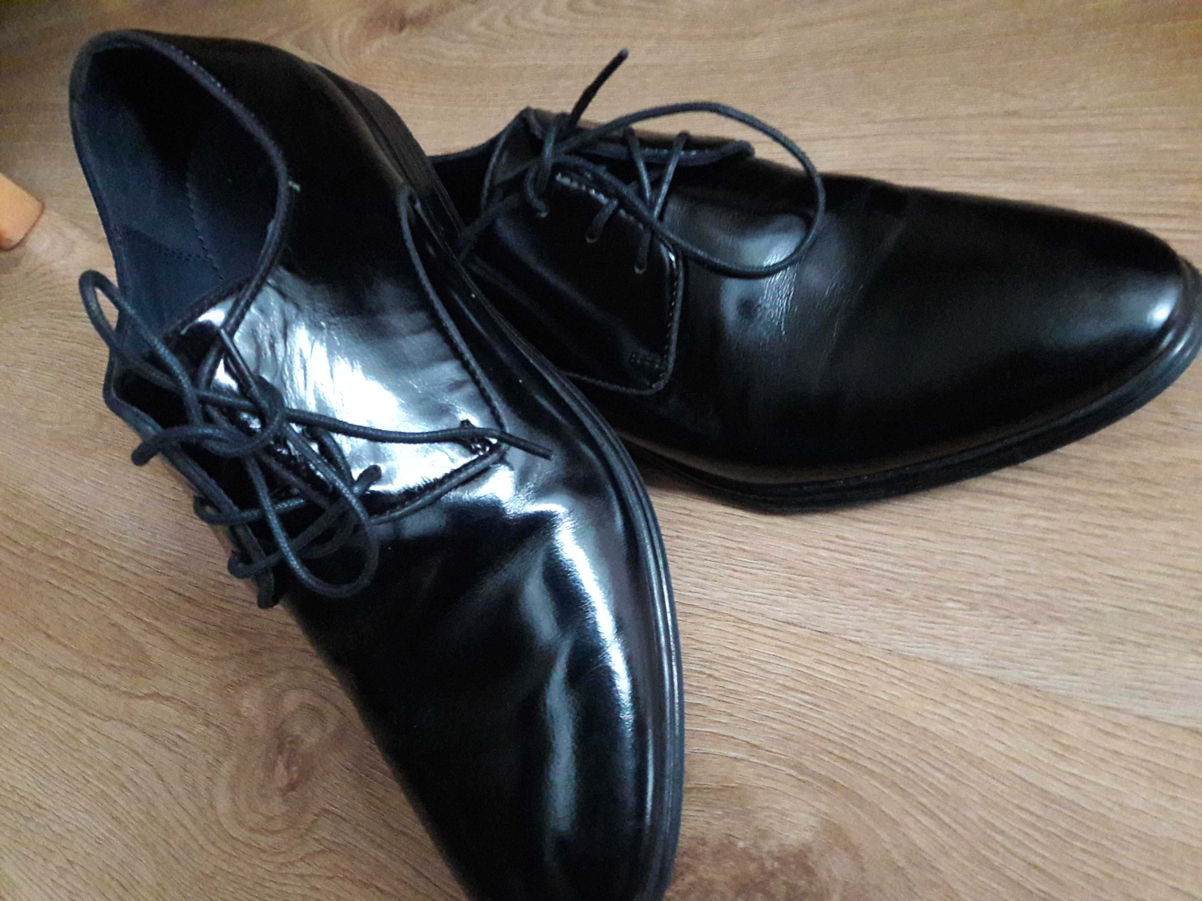 Buty męske, czarne, Lasocki, rozm.42
