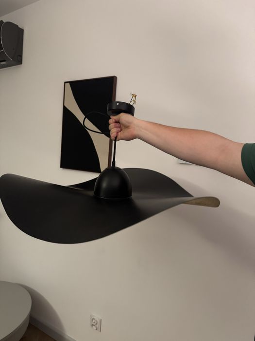 Lampa sufitowa - kapelusz (średnica 76 cm). Odbiór własny