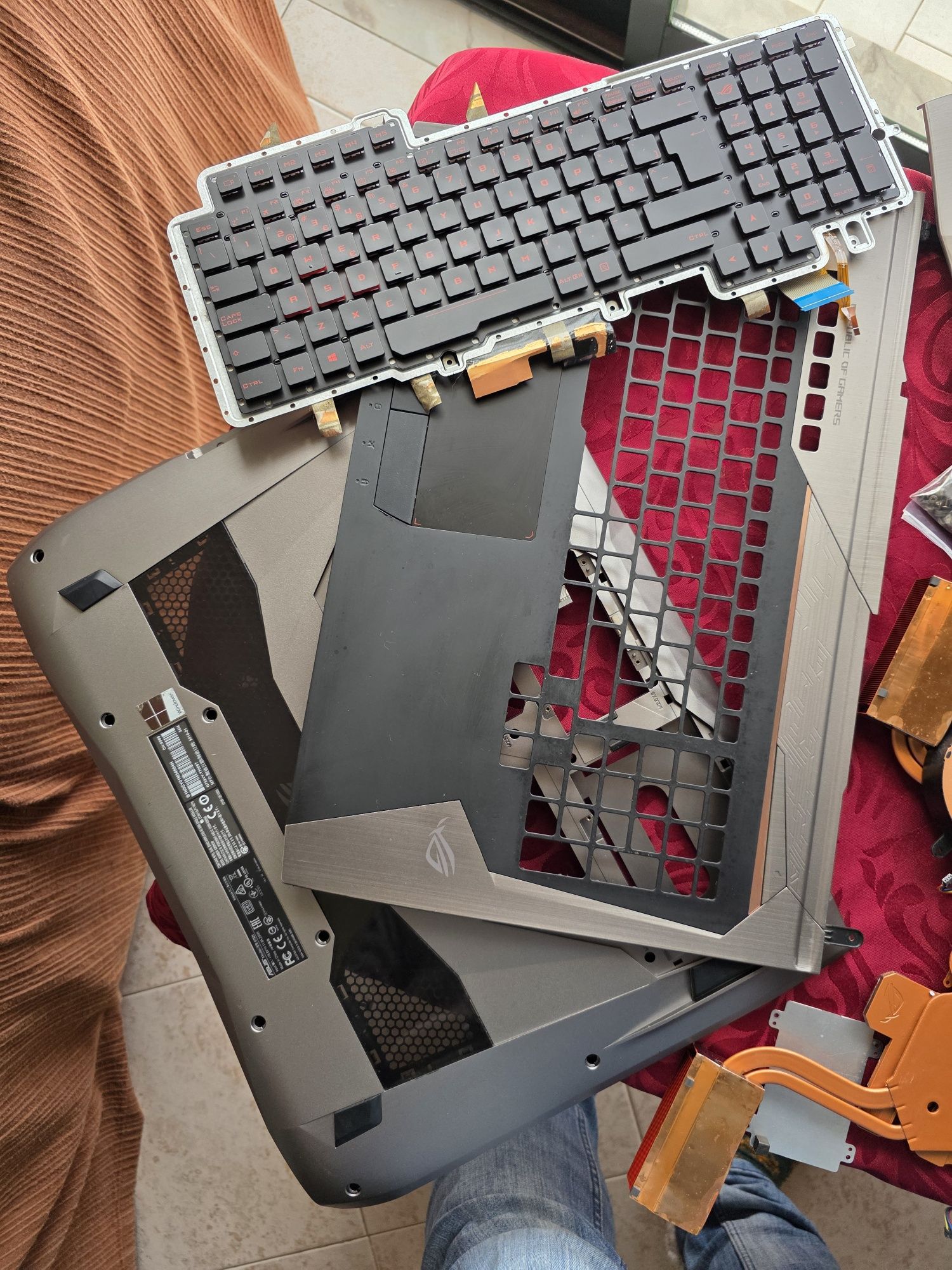 Venda de Peças Asus ROG G752VY – Teclado Novo e Mais!