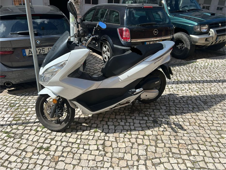 Mota Pcx ano 2017 nova uso apenas deslocamento ate o trabalho