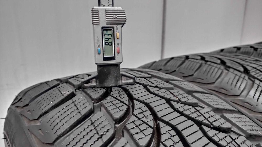 шини 225/55R17. Bridgestone. 8,5мм. 2022р.