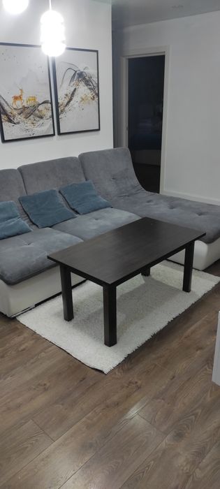 Журнальний стіл міцний якісний ножки дерево