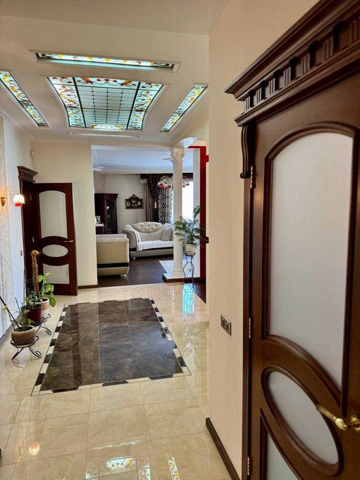 Продається елітна 3-кімнатна квартира в новобудові на Чорновола, 67