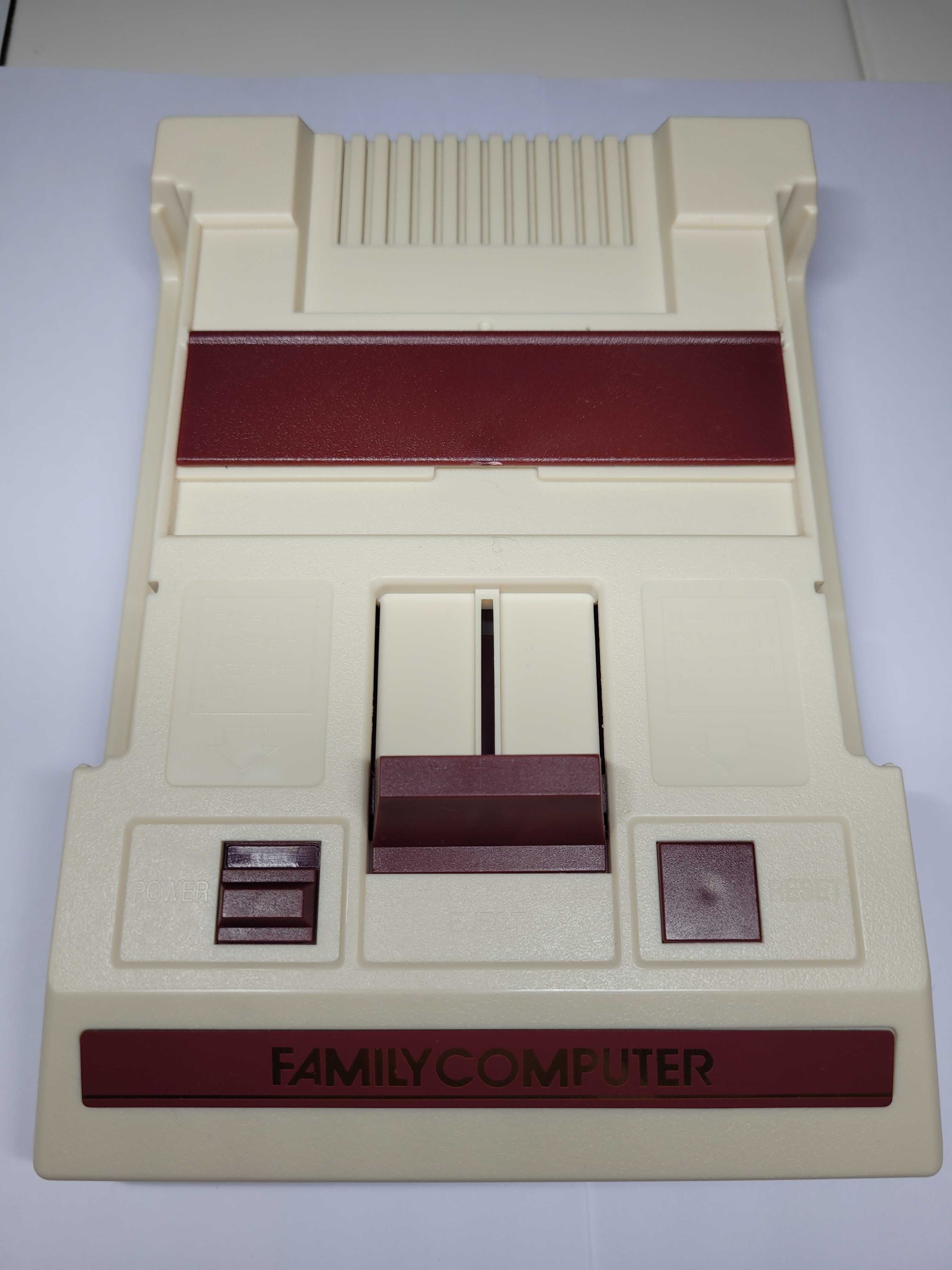Consola famiclone (clone de Nintendo Famicom)