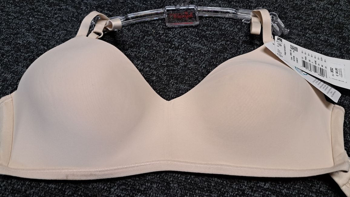 Biustonosz sloggi by Triumph w rozmiarze XS+, 65D 65E 70D, bezowy