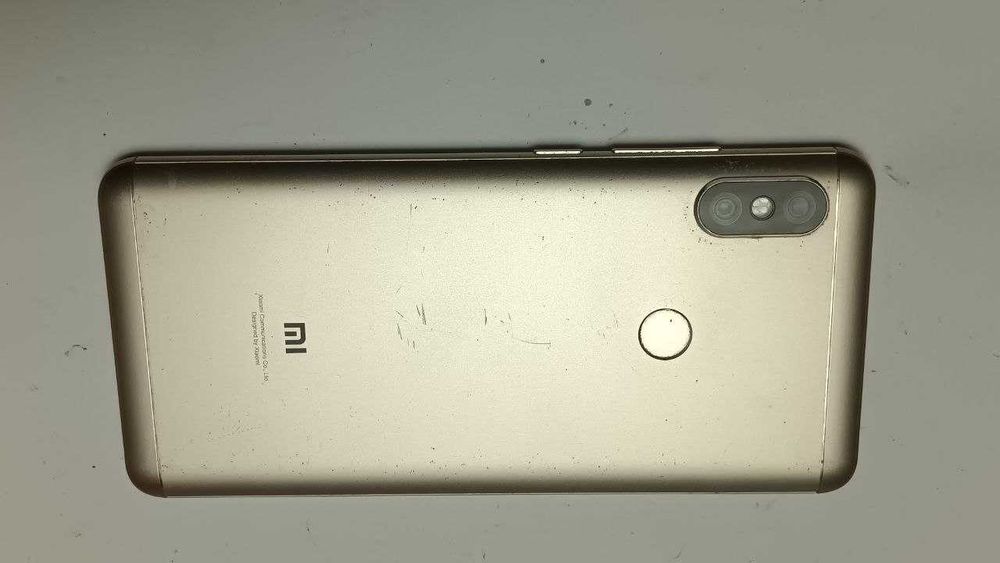 ОК Xiaomi Redmi Note 5 на 3/32Gb Мобільний телефон Редми Ноте 5 32гб