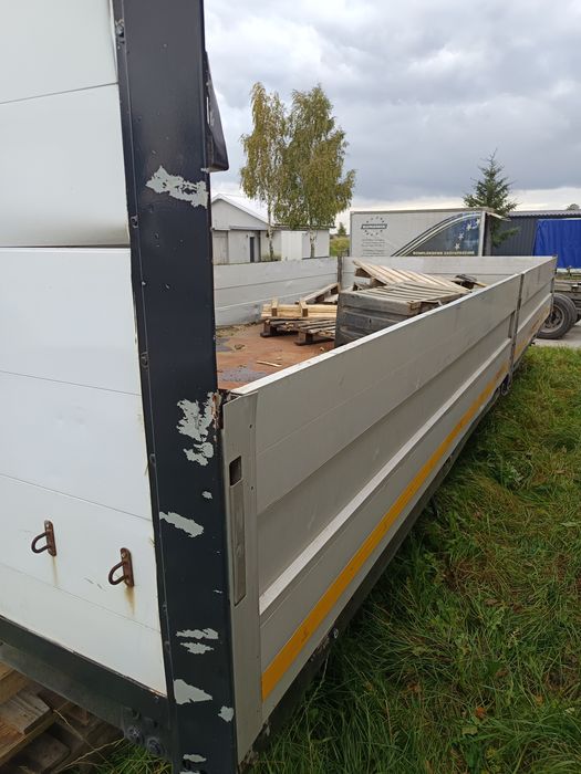 Wywrot kiper Skrzynia ładunkowa na 2 Siłowniki