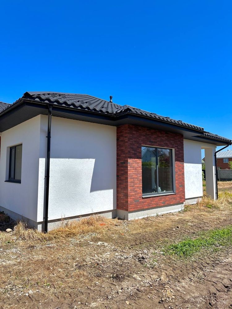 Одноповерховий особняк з гаражем та подвірʼям — 140м2, 12 соток!!!