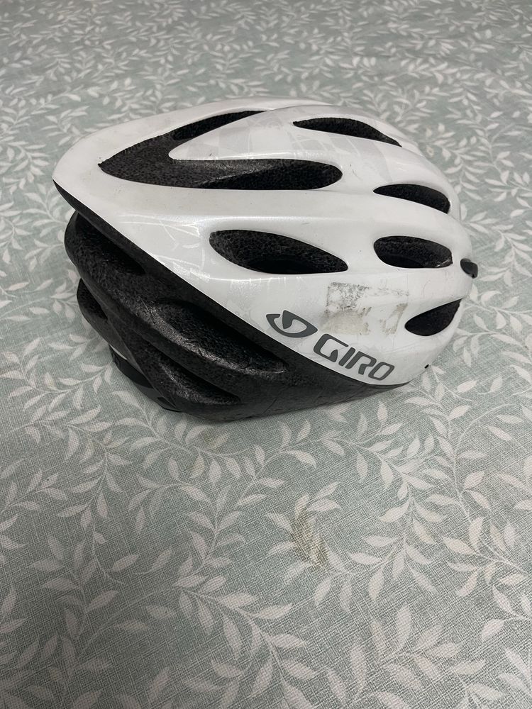 Capacetes bicicleta GIRO