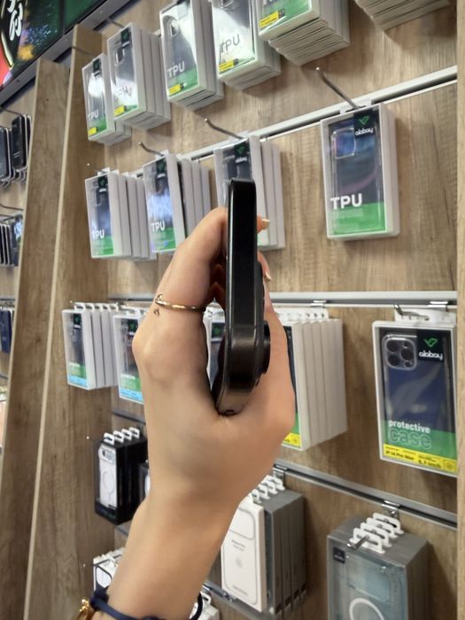 Used IPHONE 16Pro 512 Black Titanium Neverlock Костюшка,5 igrand