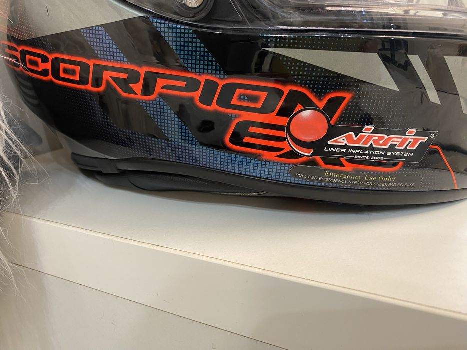 Мотошолом  SCORPION  EXO-510AIR