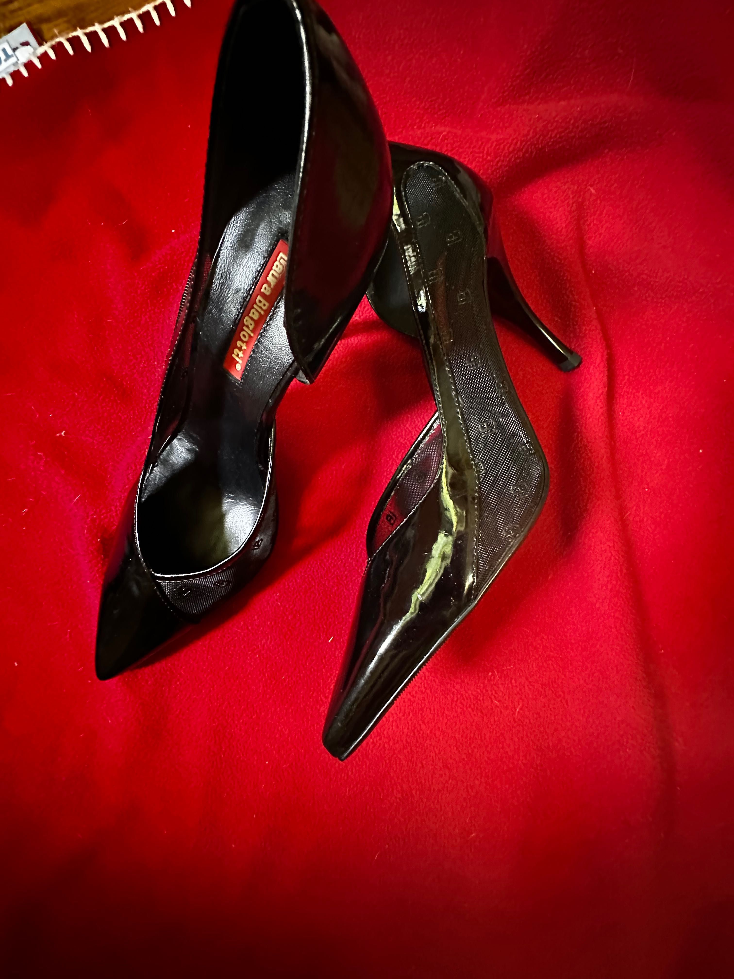 Laura Biaglotti жіночі туфлі