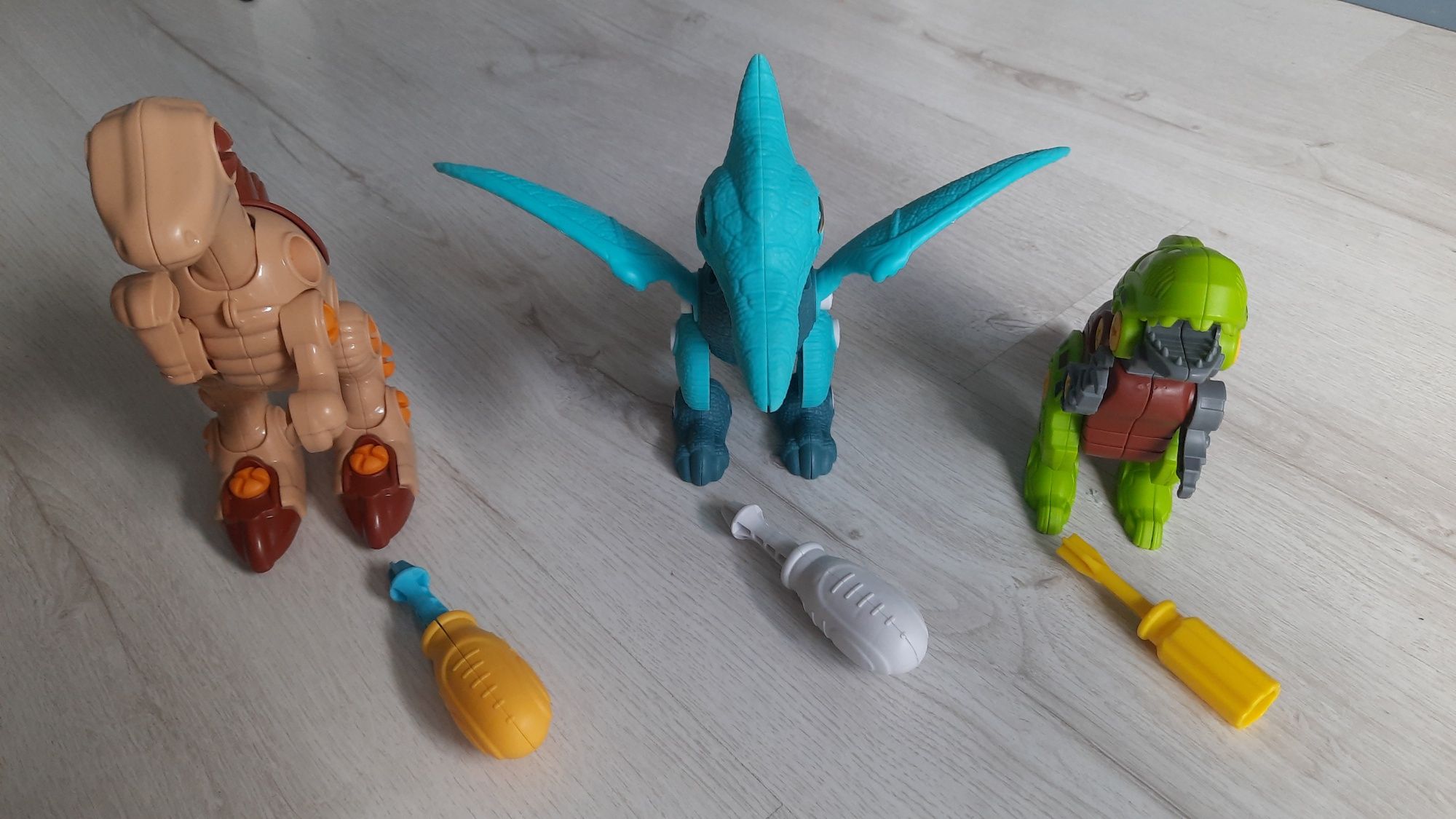 Zestaw dinozaurów do skręcania 3 sztuki Diplodok T-Rex Pterodaktyl