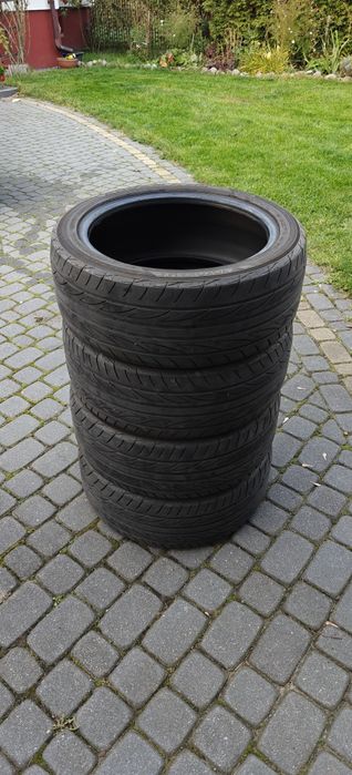 Opony letnie Yokohoma Advan Fleva v701 225/45/R17