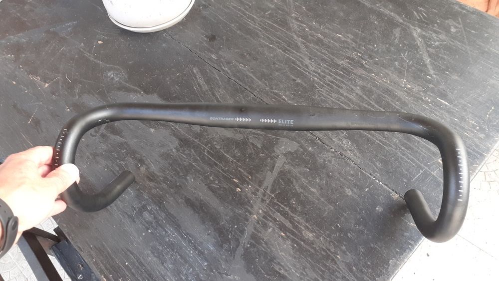 Vendo guiador bontrager, suporte GPS e avanço