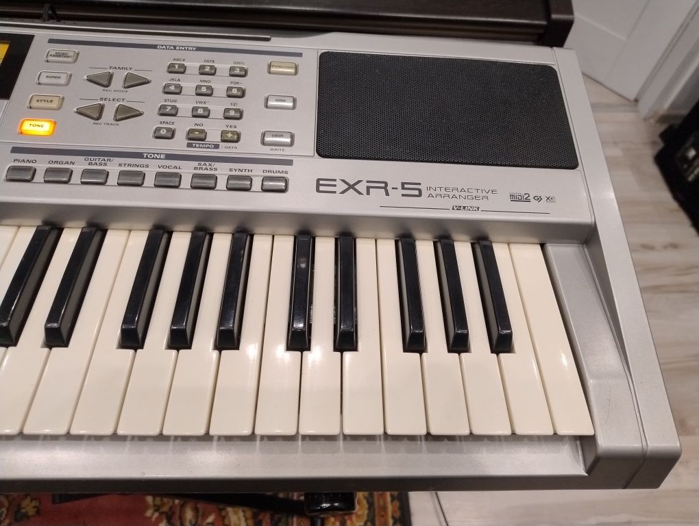 Keyboard / interaktywny aranżer Roland EXR5