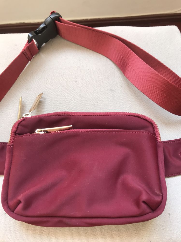 Bolsa cintura bordeaux NOVA