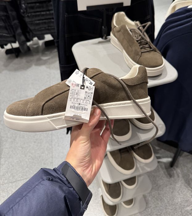 Чоловічі кросівки zara