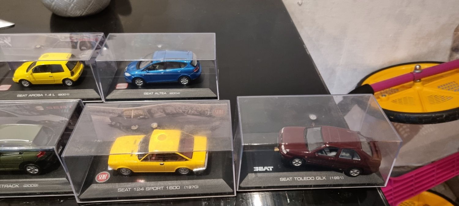 Carros seat 1:43