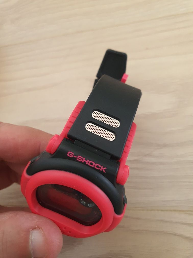 Casio g shock G001 - 1Ber Pink różowy