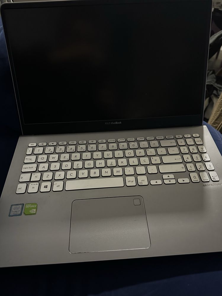 Asus Vivobook X530fn