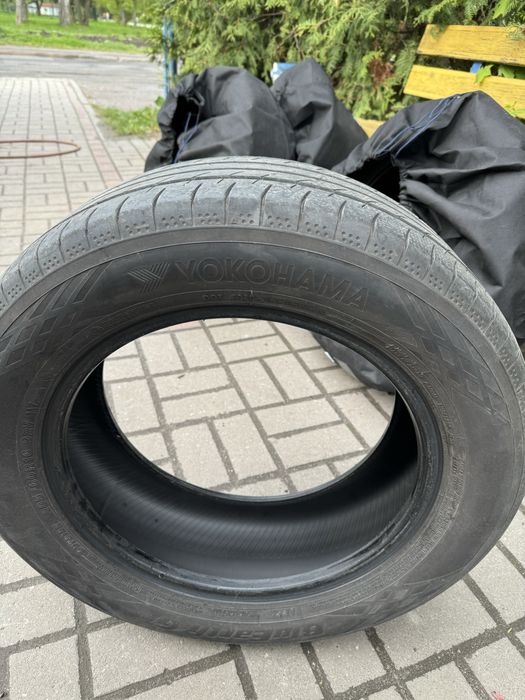 Шини літні Yokohama BluEarth-Gt 205/60R16 92V